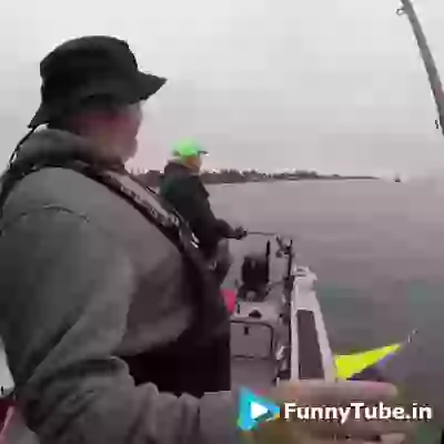 Hillarious Ship Accident Live